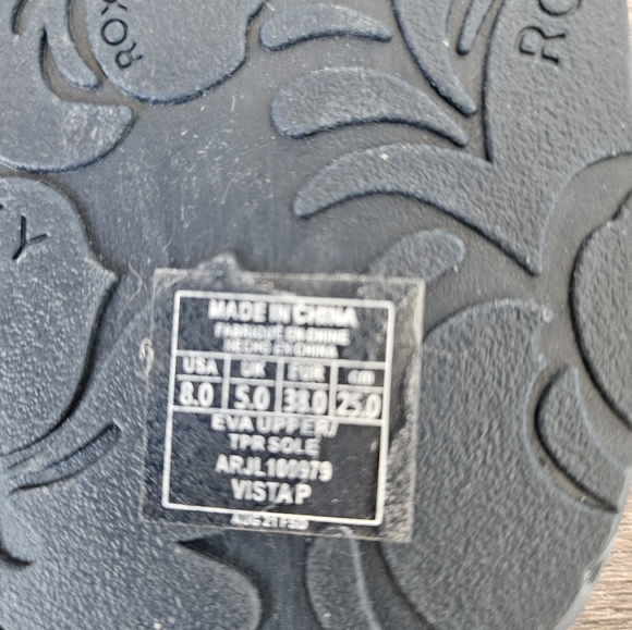 Roxy Flip Flops - Picture 3 of 4